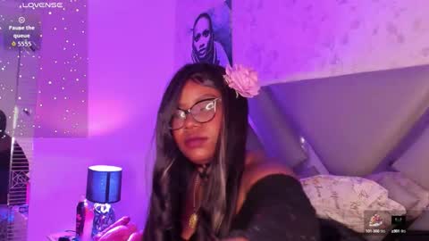         online show from September 28, 11:43 pm