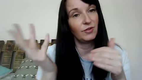 Snapshot of emilyroseuk chatting on February 25, 1:06 pm Emily Rose online show from February 25, 1:06 pm