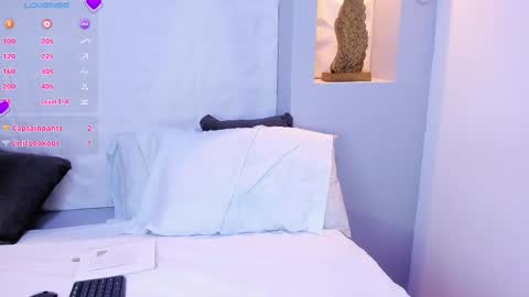 EMILY online show from March 6, 12:32 am