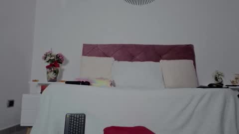 emily rousse online show from February 5, 11:31 pm