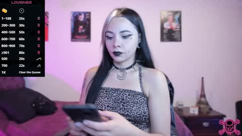  Emily Support me to have 100 likes plx online show from January 30, 7:04 pm