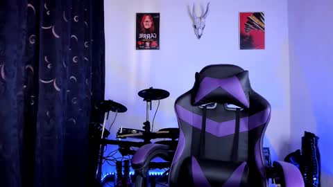  Emily Support me to have 100 likes plx online show from December 18, 6:36 pm