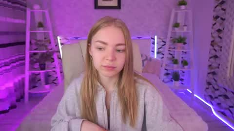  MY NAME IS Emily WELCOME EVERYONE I WILL BE HAPPY TO GIVE YOU WHAT YOU HAVE DREAMED OF FOR SO LONG online show from April 18, 5:44 am