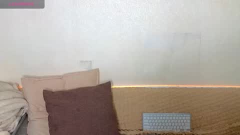 Emily wish-list  online show from February 5, 12:15 am