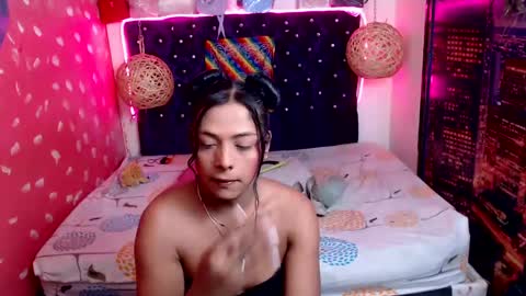Snapshot of emilytssweet chatting on January 20, 2:57 pm Emily online show from January 20, 2:57 pm