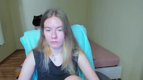 Emily online show from March 11, 9:13 am