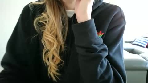 emilly online show from October 30, 7:14 pm