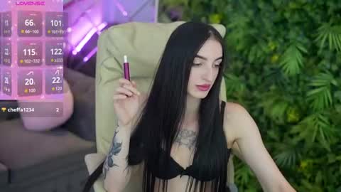 Snapshot of emilyymoon chatting on June 22, 8:28 pm emilyymoon online show from June 22, 8:28 pm