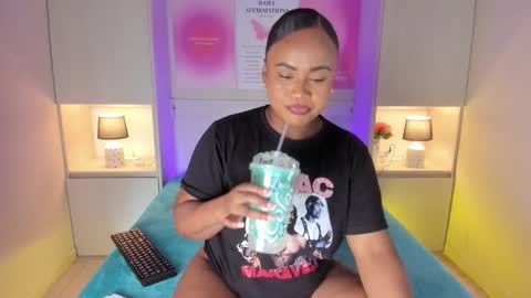 Emily online show from December 20, 8:16 pm