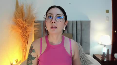 Emilyy Watson online show from February 19, 11:38 am