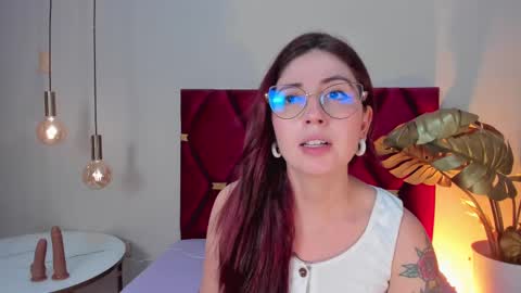 Emilyy Watson online show from March 8, 12:33 am