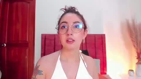 Emilyy Watson online show from September 12, 12:22 am