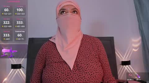 Snapshot of emira199 chatting on September 22, 7:38 pm emira199 online show from September 22, 7:38 pm