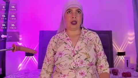 Snapshot of emira199 chatting on October 7, 8:17 pm emira199 online show from October 7, 8:17 pm