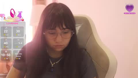 Snapshot of emitaa17228 chatting on June 28, 7:09 pm emma online show from June 28, 7:09 pm