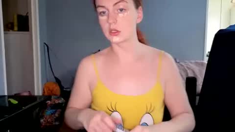 emliyjamesmjb online show from November 9, 11:52 am