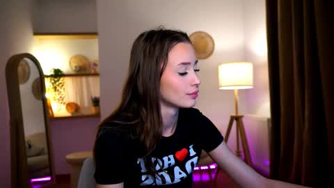 Snapshot of emma__cutiee chatting on December 29, 2:27 am Your Emma online show from December 29, 2:27 am