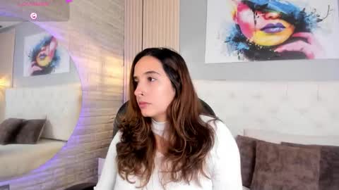 Snapshot of emma__smith01 chatting on September 19, 12:39 pm Emma online show from September 19, 12:39 pm