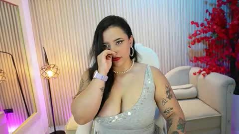emma__walkerr_ online show from September 17, 7:04 pm