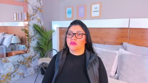 Snapshot of emma_bakker_ chatting on January 15, 11:15 am Emma online show from January 15, 11:15 am