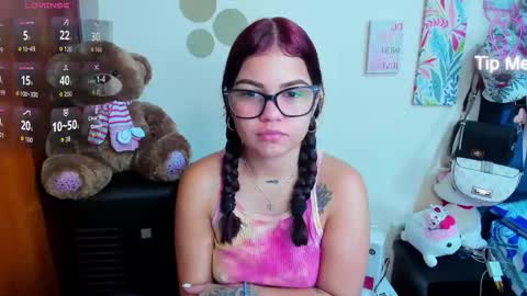 emma_boo_ online show from December 18, 3:40 pm