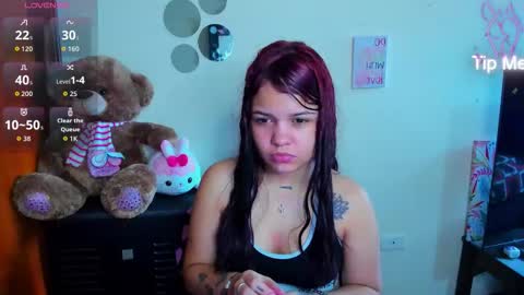 emma_boo_ online show from March 5, 2:13 pm