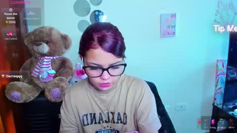 emma_boo_ online show from March 27, 4:40 pm
