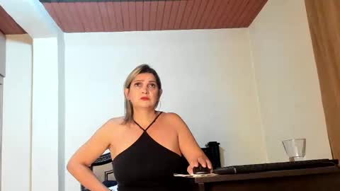 Snapshot of emma_brown777 chatting on September 22, 1:07 am ALBA  online show from September 22, 1:07 am