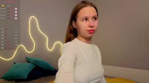 Emma online show from May 25, 2:06 am