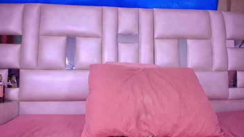 Emma online show from September 9, 3:06 am