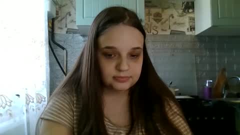 emma_emmochka online show from April 28, 11:59 am