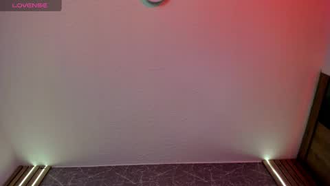 Snapshot of emma_ford1 chatting on December 15, 2:16 pm Emma  online show from December 15, 2:16 pm