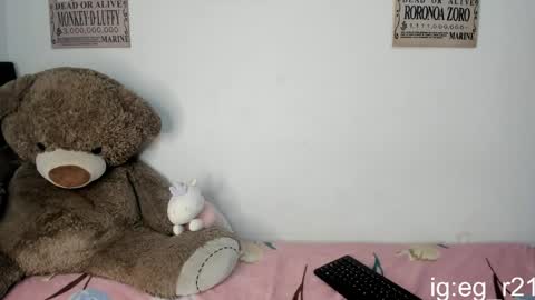 emma_grayys online show from March 31, 4:13 am