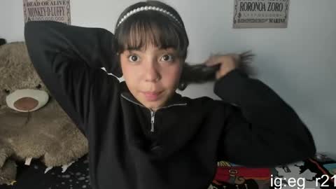 Snapshot of emma_grayys chatting on May 6, 8:08 am emma_grayys online show from May 6, 8:08 am