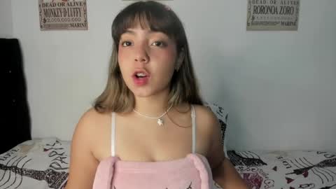 Snapshot of emma_grayys chatting on May 22, 7:48 am emma_grayys online show from May 22, 7:48 am
