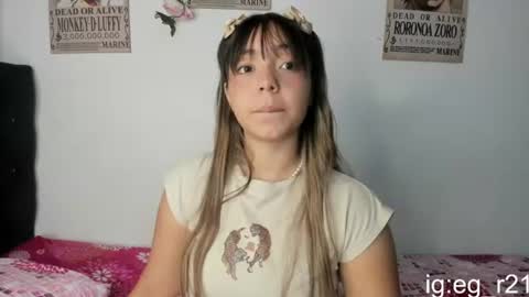 Snapshot of emma_grayys chatting on June 8, 2:28 pm emma_grayys online show from June 8, 2:28 pm