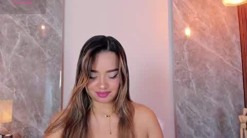 Snapshot of emma_hunter_ chatting on September 15, 3:28 am Emma online show from September 15, 3:28 am