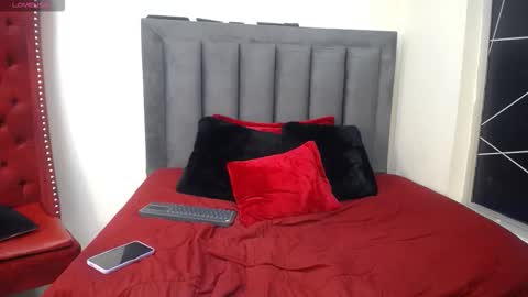 Emma 3 online show from December 5, 8:16 pm