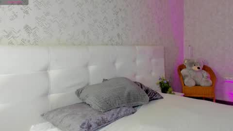 Snapshot of emma_jhons0n chatting on February 6, 12:00 am Emma Mon Tue Thu Fri Sat 3am-9am GTM2 online show from February 6, 12:00 am