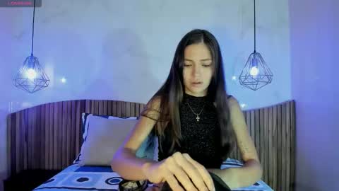 emma_jhoons online show from September 25, 11:03 am