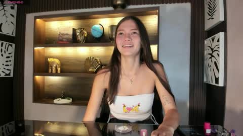 emma_jhoons online show from September 28, 11:04 am