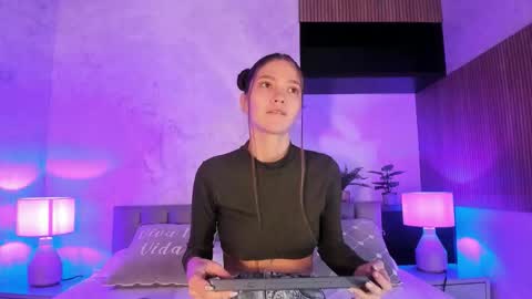 emma_jhoons online show from November 29, 11:02 am