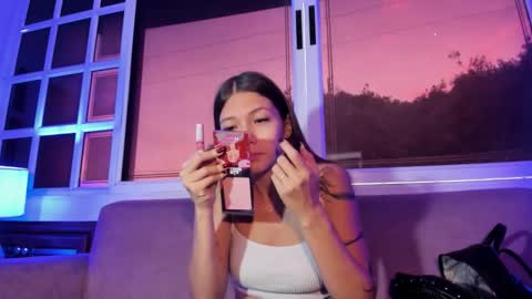 emma_jhoons online show from February 11, 11:48 am