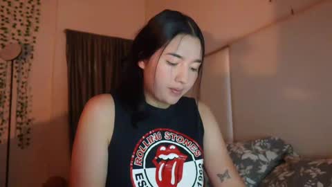 emma_johnson_ online show from January 23, 2:23 am