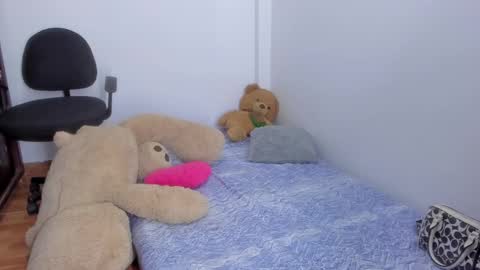 whises lits        online show from September 27, 12:21 pm