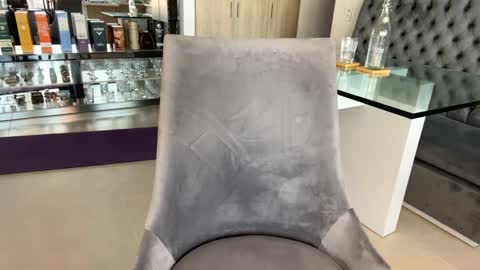 emma_lu1 online show from January 18, 9:02 pm