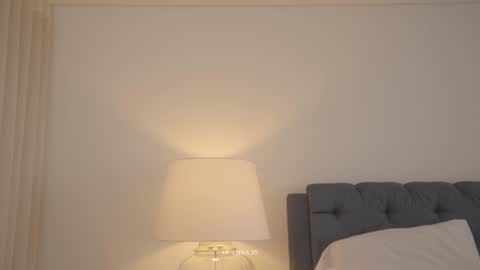 emma_lu1 online show from October 21, 3:13 pm