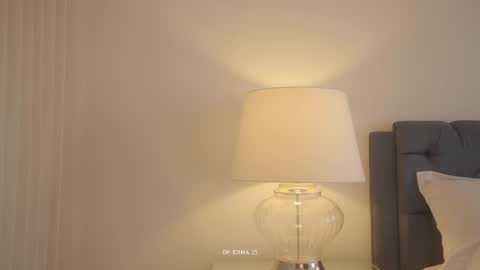 emma_lu1 online show from April 23, 4:09 pm