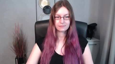 emma online show from March 5, 10:33 am