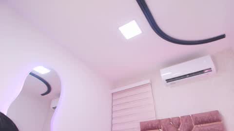 emma online show from January 10, 11:56 am